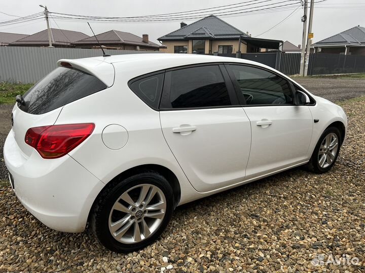 Opel Astra 1.4 AT, 2011, 174 883 км