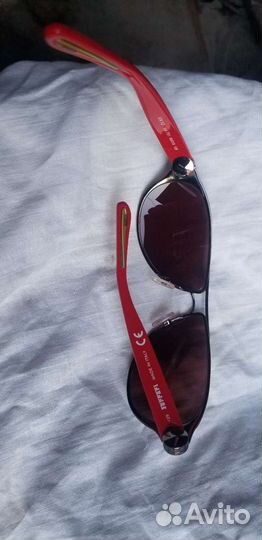 Очки сонцезащитные,Италия Ferrari