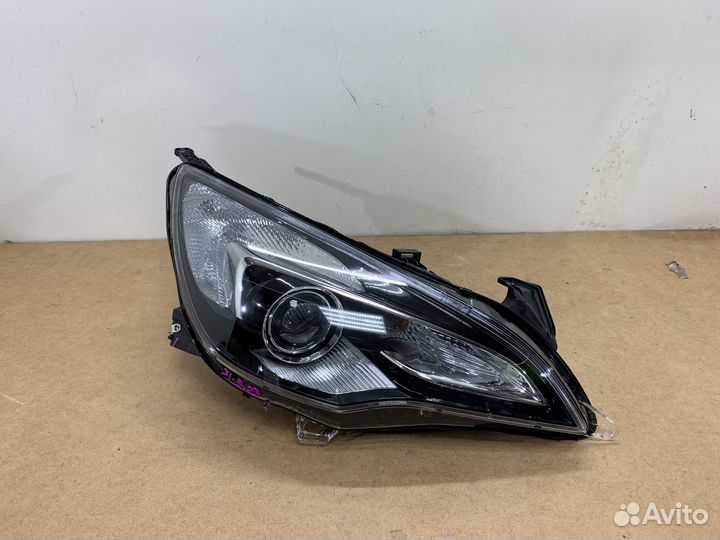 Фара правая RH Opel Astra J GTC гтс 3дв