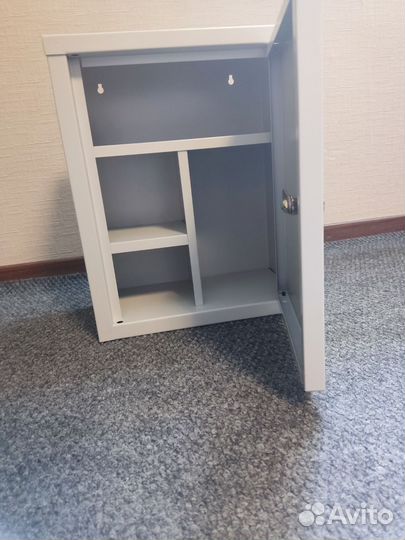 Ящик металлический с замком