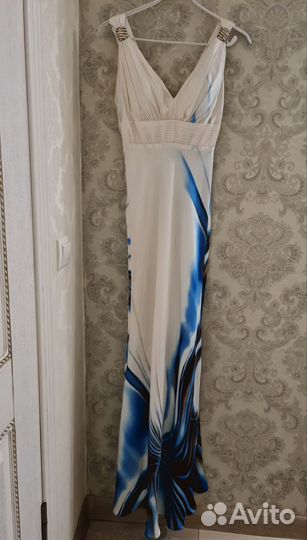 Вечернее платье в пол 42