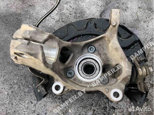 Ступица передняя правая на Volkswagen Tiguan 2016