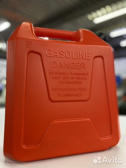 Канистра топливная SeaFlo 10л