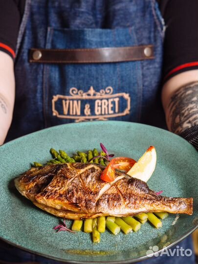 Повара горячего и холодного цеха