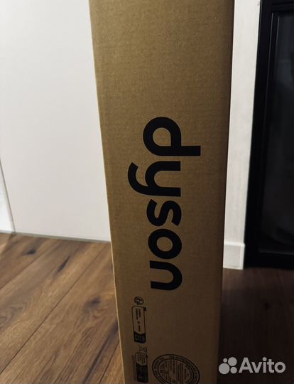 Оригинальный пылесос dyson V10 slim digital