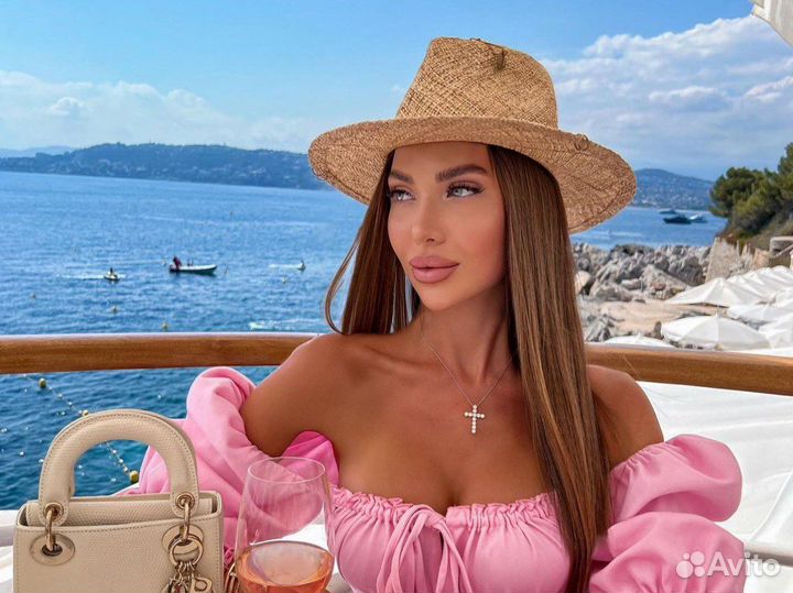 Шляпа женская соломенная