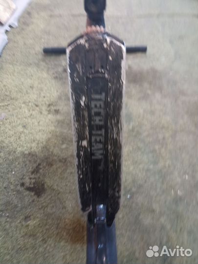 Трюковой самокат парк