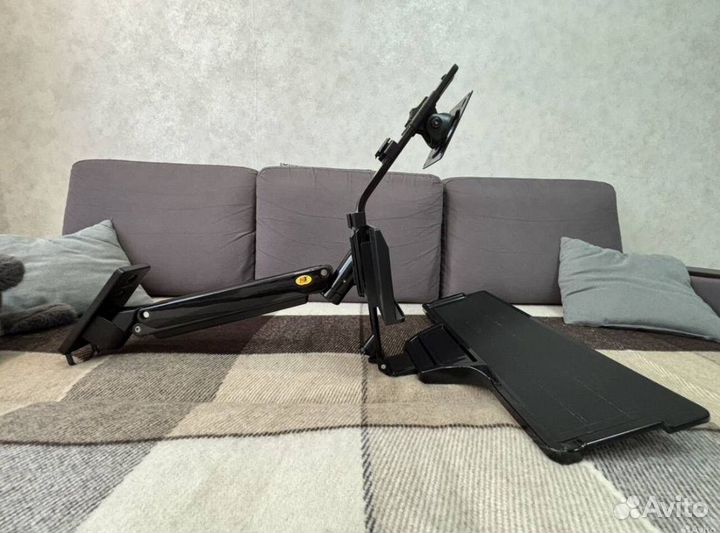 Кронштейн для монитора