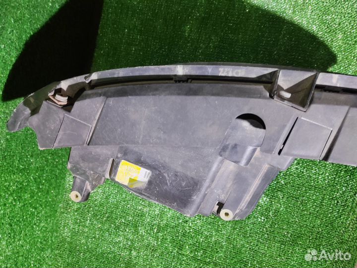 Корпус фары левый Range Rover 3 05-09