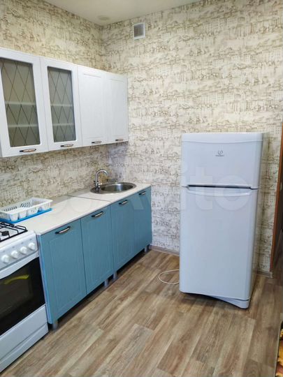 1-к. квартира, 43 м², 1/10 эт.