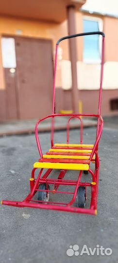 Детские зимние санки на колесах