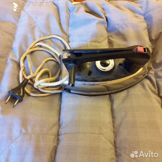 Утюг электрический утп 1000-1,8 220 В, ссср, 1991