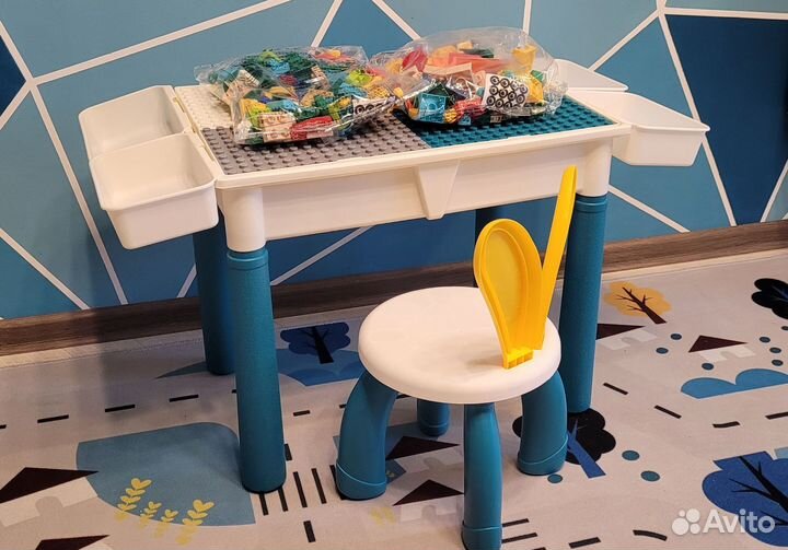 Детский стол и стул с конструктором (51х35)