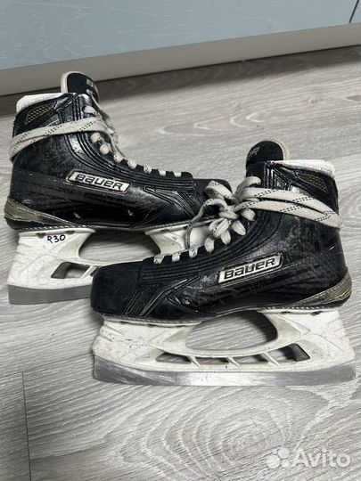 Хоккейные коньки Bauer (хоккей с мячом)