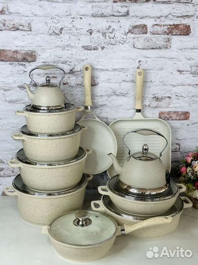 Набор посуды кастрюли сковородки