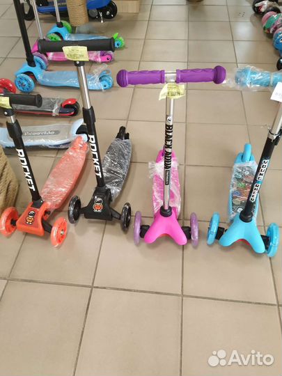 Самокат детский трехколесный