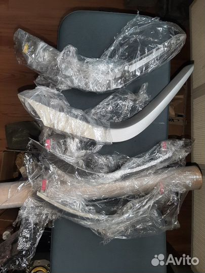 Накладки тойота королла 150