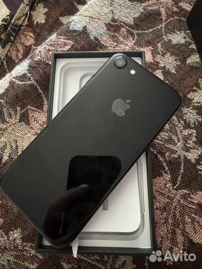 iPhone 7, 32 ГБ