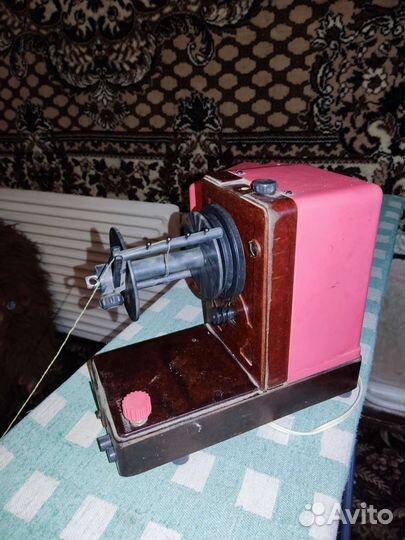 Электрическая прялка для пуха и шерсти