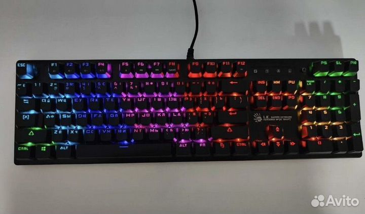 Игровая механическая клавиатура Bloody B820R