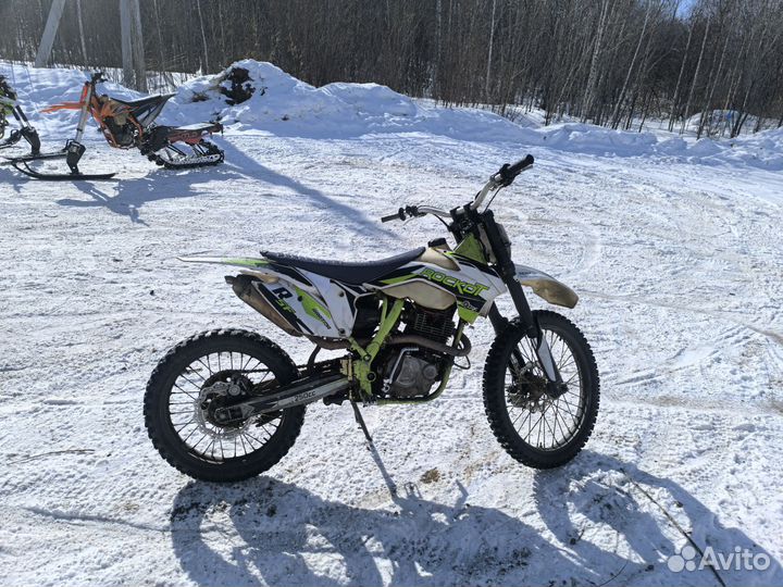 Продам эндуро Rokot r5f