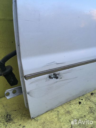 Дверь задняя Mitsubishi Lancer Cedia