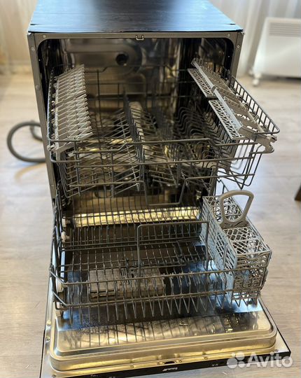 Посудомоечная машина smeg