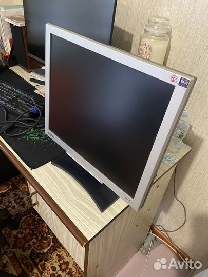 Монитор Benq fp91gx