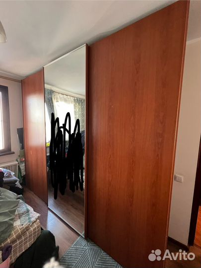 Шкаф купе с зеркалом