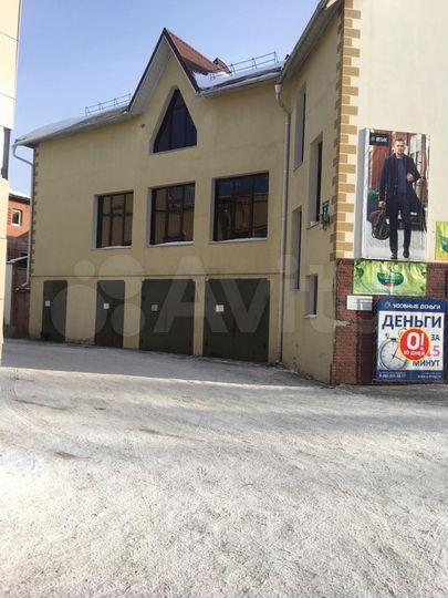 Торговая площадь, 1500 м²