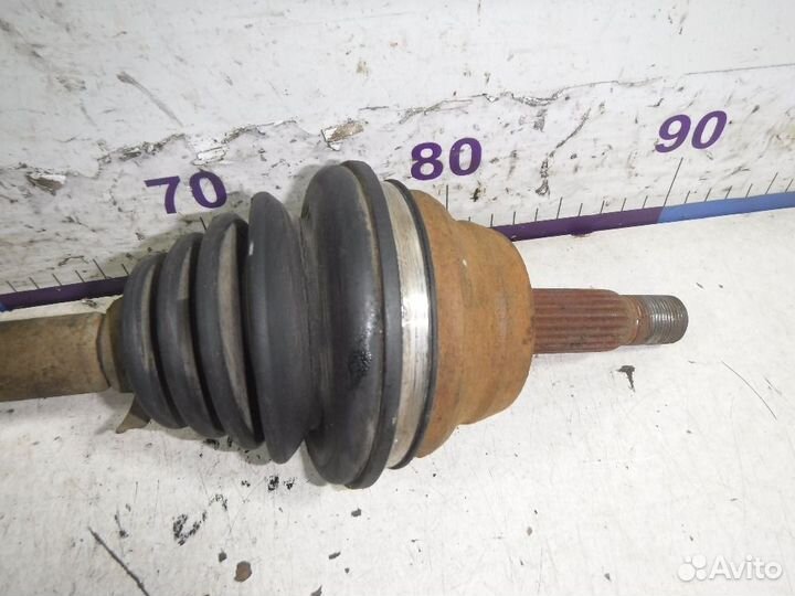 Полуось передняя левая VW Passat B3