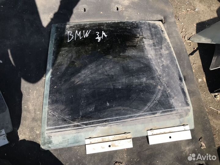 Стекло двери задней левой для BMW 5-серия E34 1988