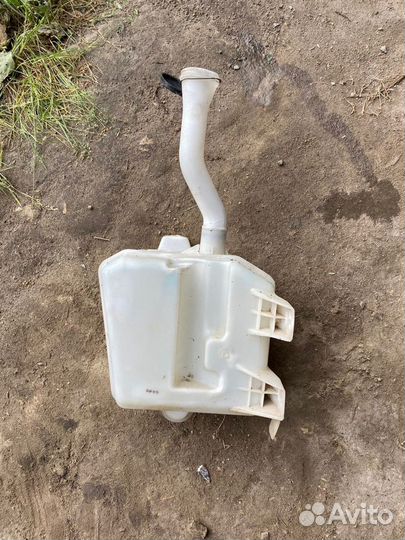 Бачок омывателя nissan almera classic