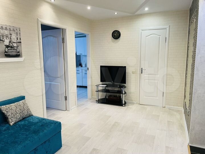 2-к. квартира, 60 м², 2/9 эт.