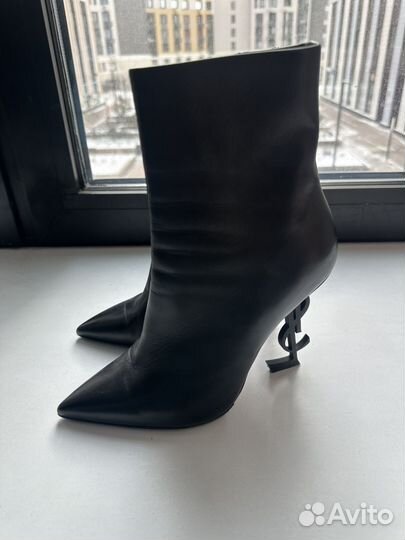 Ботильоны Saint Laurent