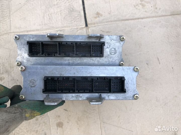 Блок управления на мотор Ауди A8 4.2