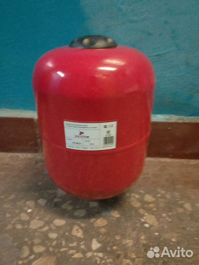 Расширительный бак для отопления новый