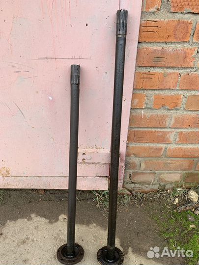 Полуось заднего моста УАЗ 469 (колхозный )