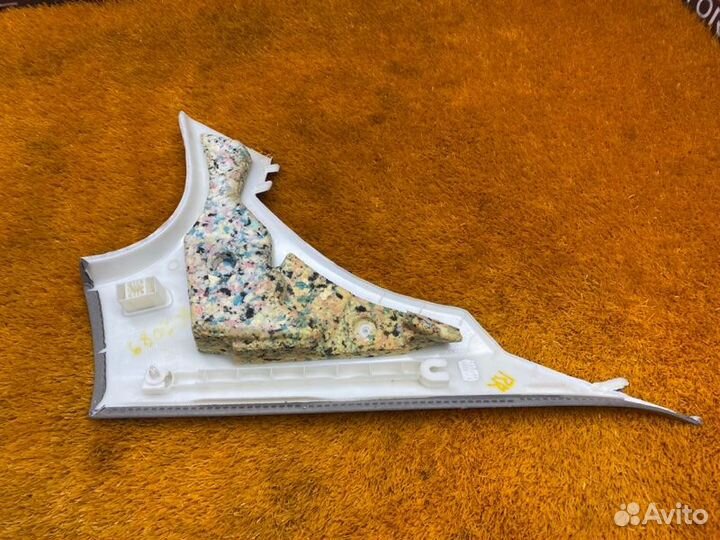 Обшивка стойки задняя правая Bmw 5-Series F10