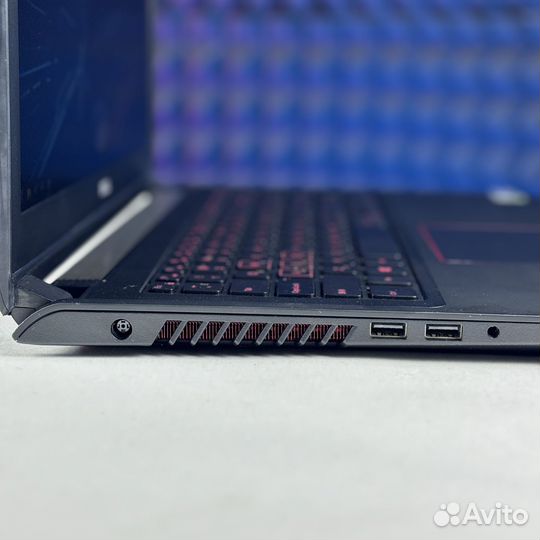 Игровой ноутбук Dell i5/GTX1050/8RAM/IPS