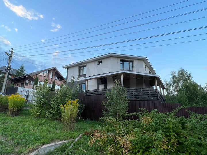 Дом 199 м² на участке 10 сот.