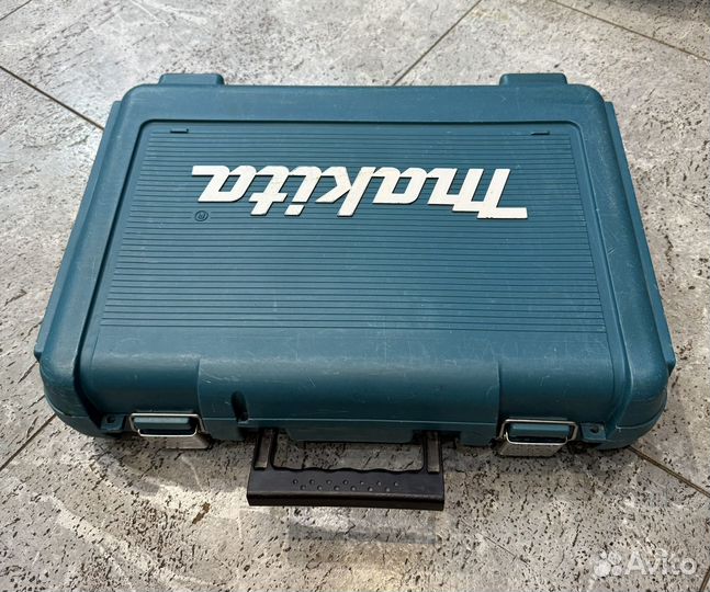 Шуруповерт makita