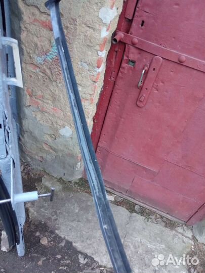 Уплотнитель стекла Skoda Yeti