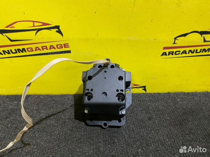 Джойстик мультимедиа Mercedes 204 W204 M271.952