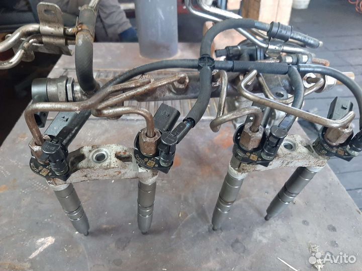 Топливный насос рампа форсунки