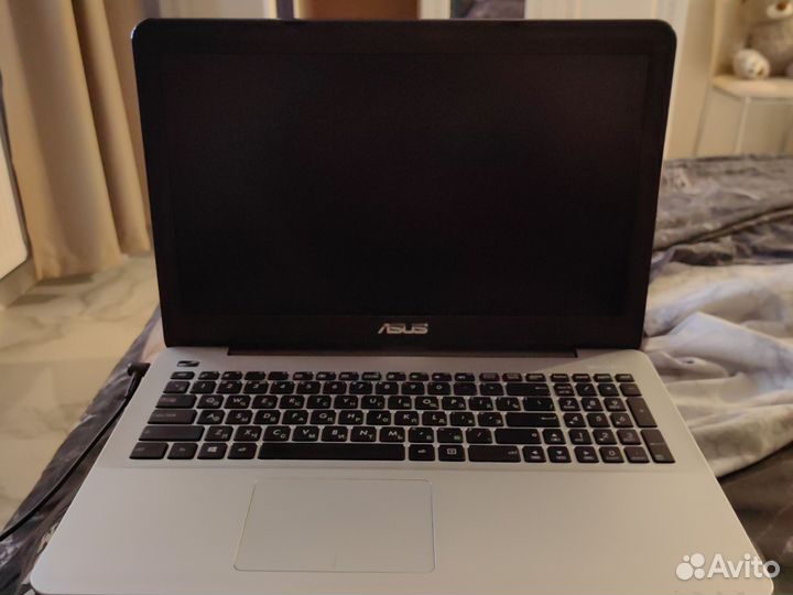 Ноутбук Asus