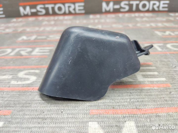 Накладка салазки сиденья передняя левая Audi A4