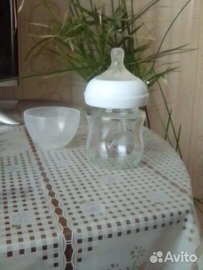 Бутылочка для кормления