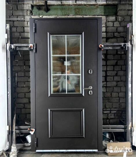 Входная металическая дверь