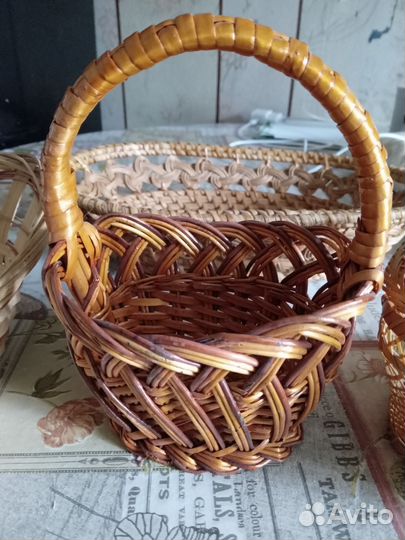 Вазочки и корзиночки из лозы